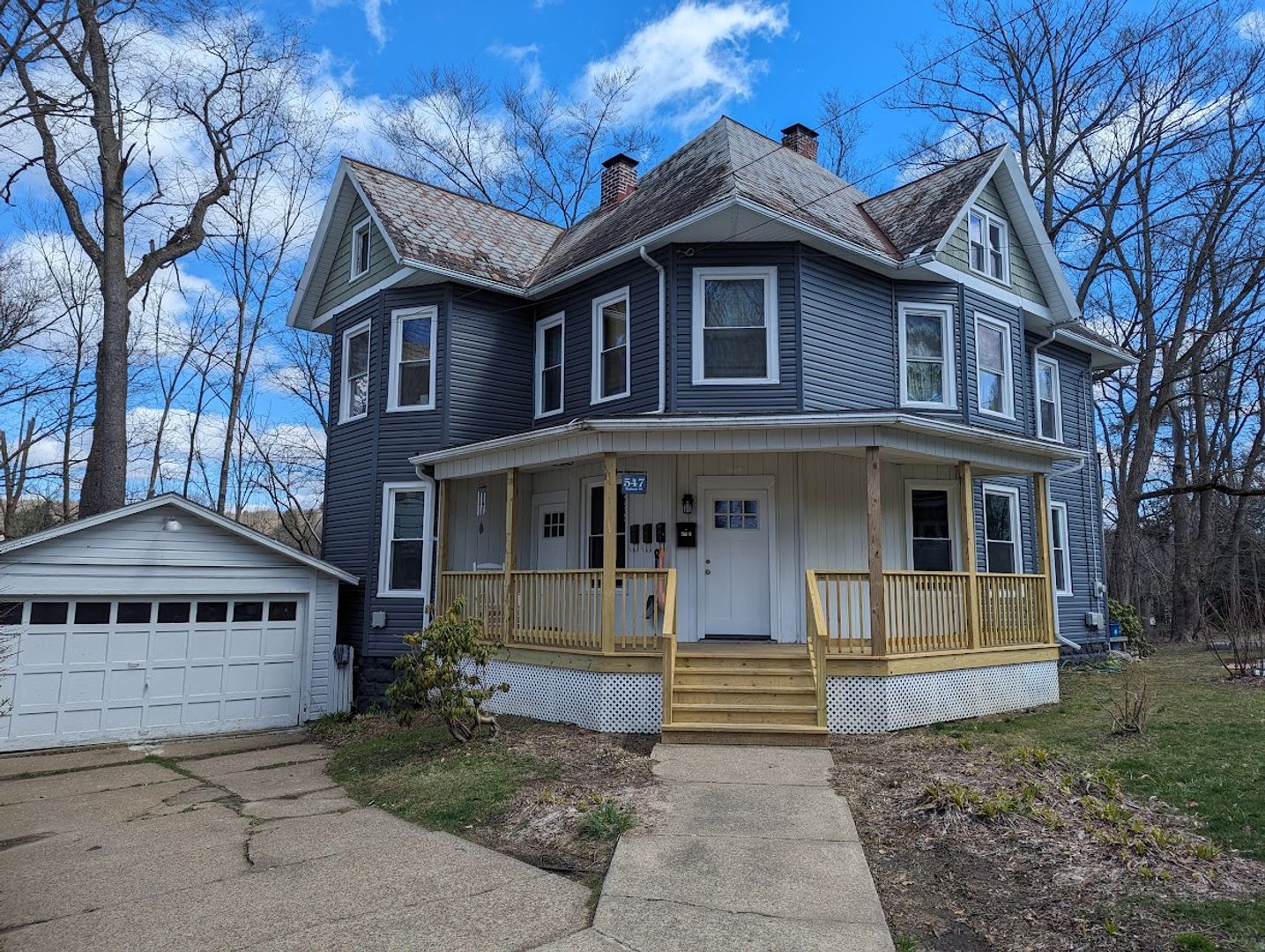 Meadville Apartment: 547 Walnut St - 547 Walnut st Apt 1