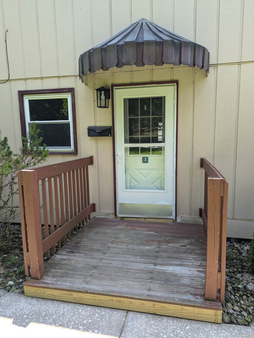 Meadville Townhome: 669 Highland Ave
