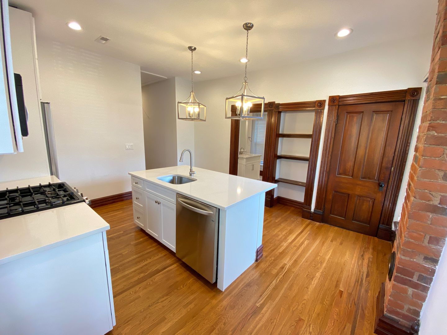 Columbus Apartment: 103 W King Ave