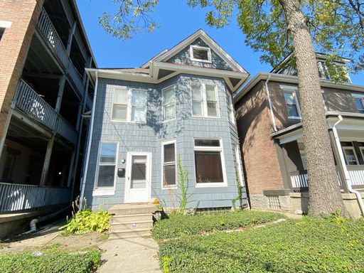 Victorian Village/Peach District 4/5 BR Home – photo 1