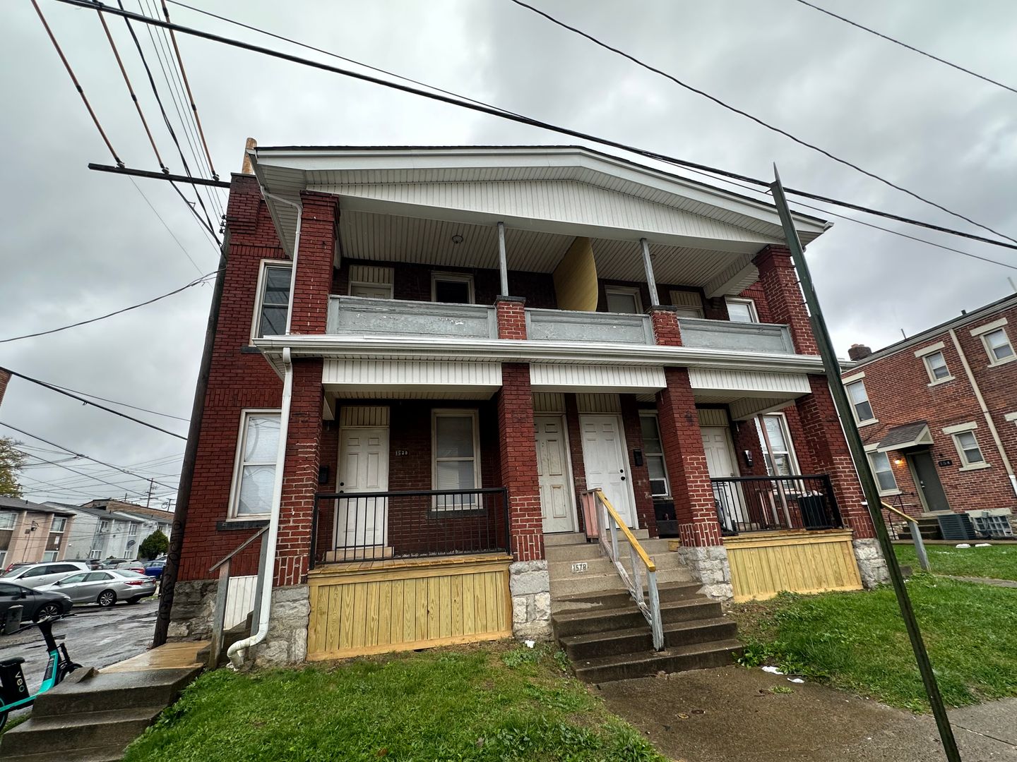 Columbus Apartment: 1574 Indianola Ave