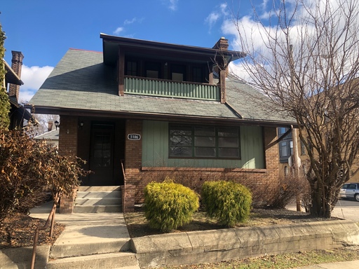 Renovated Apartment On Neil Avenue – photo 1