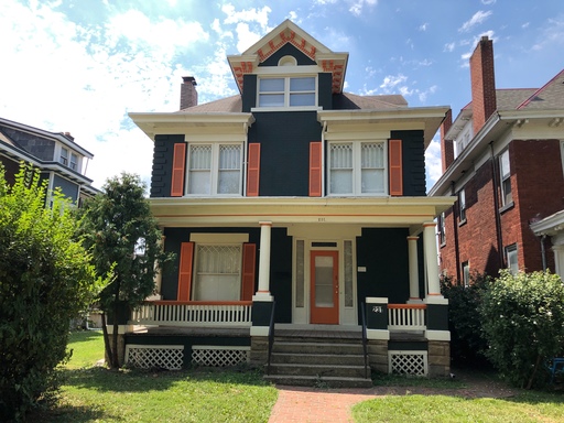 Big House on Central OSU Campus! – photo 1