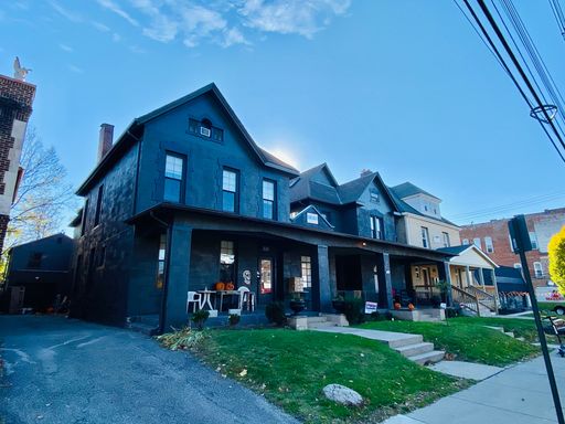 Large Duplex in Southwest Campus Area! – photo 1
