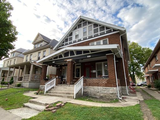 Stunning Duplex On Southwest Campus - Totally Renovated! – photo 1