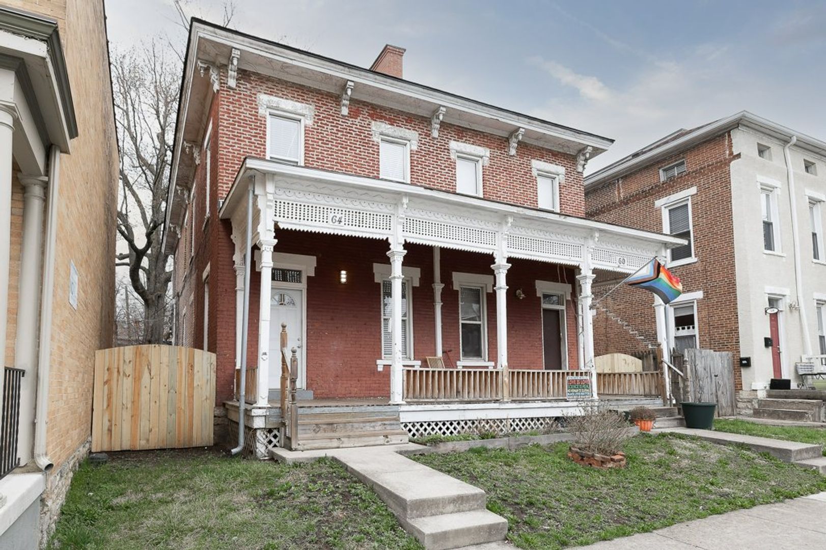 Columbus Apartment: 60 Clark Pl