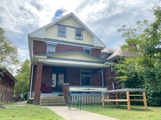 Large Northwest OSU Single Family House! – photo 1