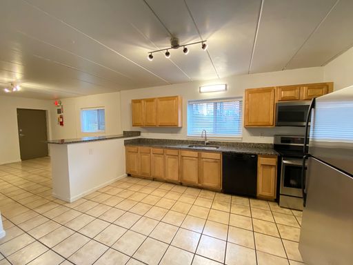 153 E 12th Ave Terrace, Columbus, OH 43201