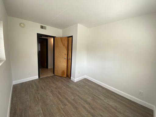153 E 12th Ave Terrace, Columbus, OH 43201