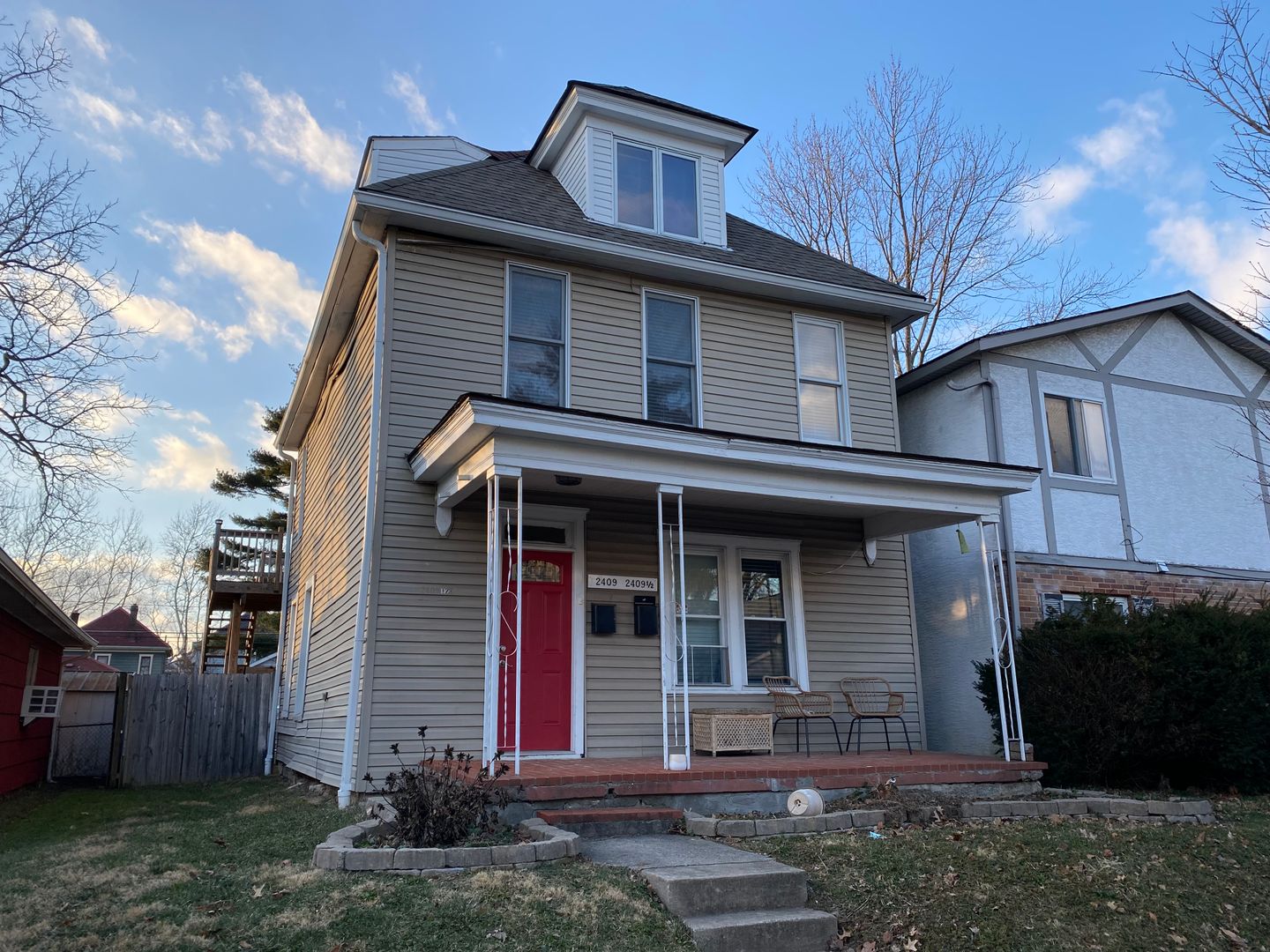 Columbus Apartment: 2409 Glenmawr Ave