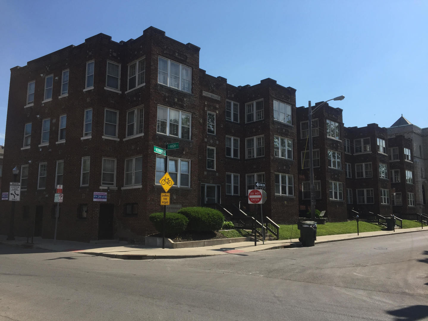 Columbus Apartment: 4-16 E Norwich Ave