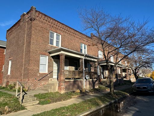 Apartment North of OSU, South of Clintonville, Hardwood Floors, Private Entrance – photo 1