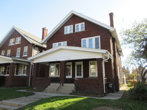E 15th Ave walk to the Oval – photo 1