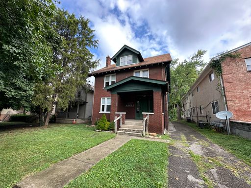Central Campus OSU Single Family Home with plenty of Off-Street Parking – photo 1
