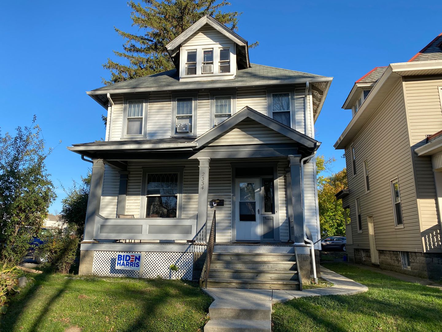 Columbus Apartment: 2334 Indianola Ave