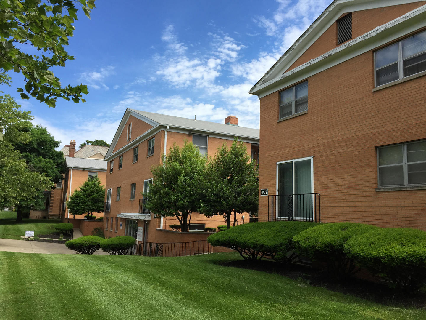 Columbus Apartment: 1472-1490 Neil Ave