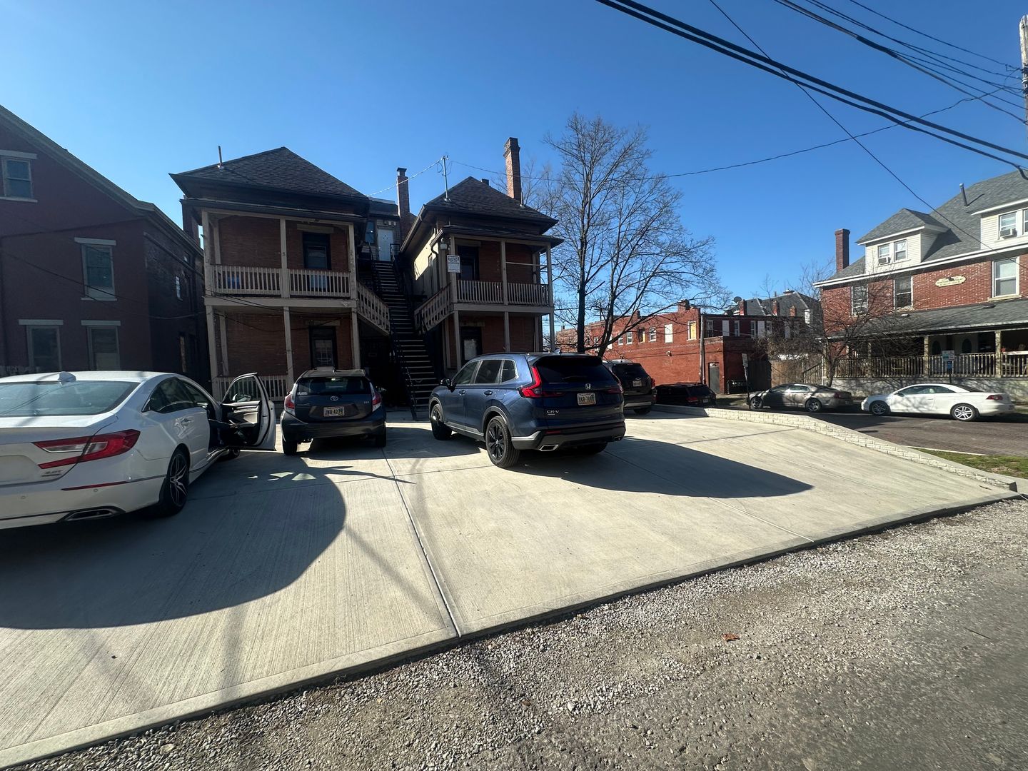 Columbus Apartment: 222 King Ave