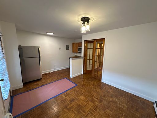 1474 Neil H, Columbus, OH 43201