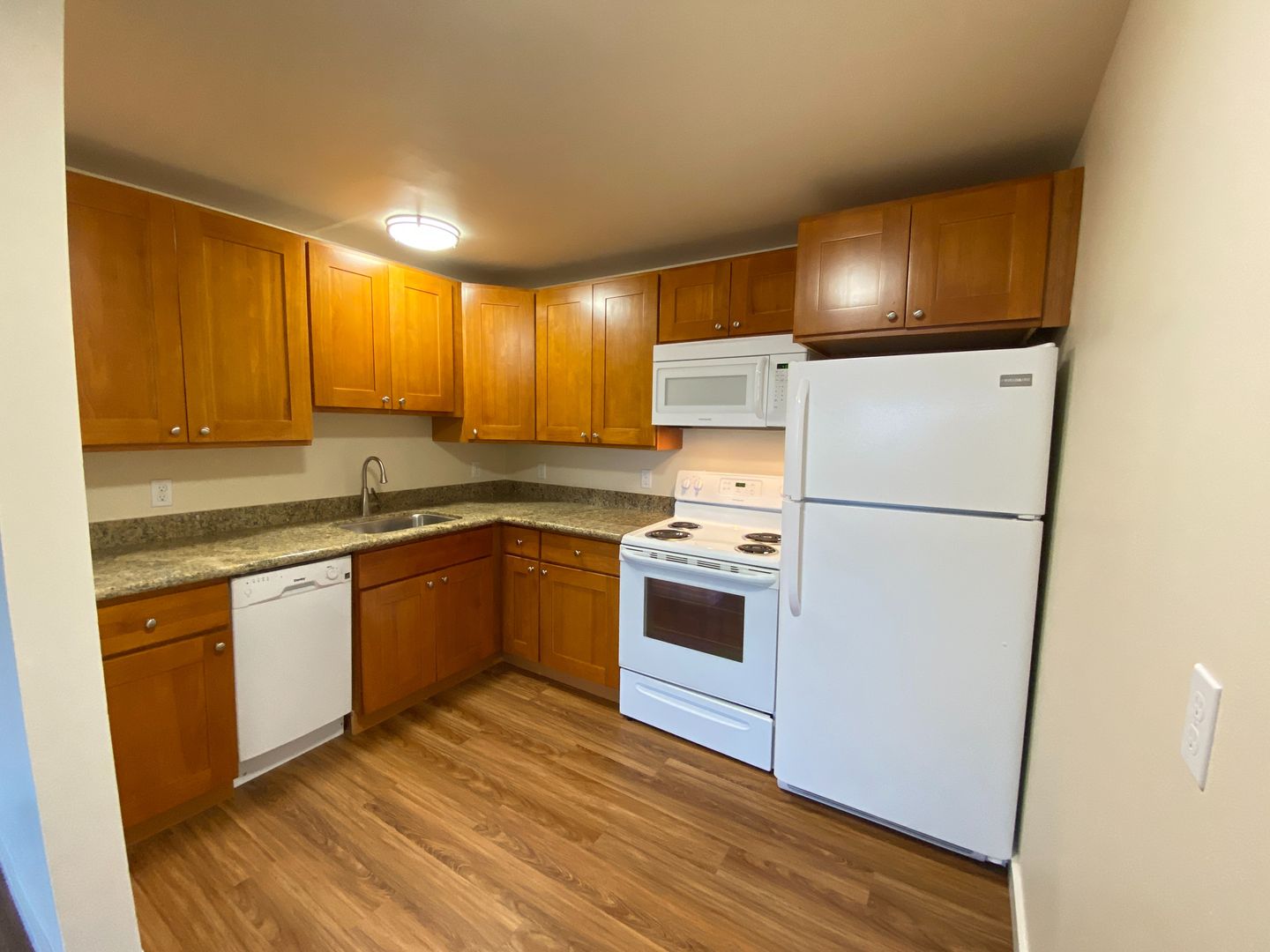 Seattle Apartment: 515 E. Denny Way