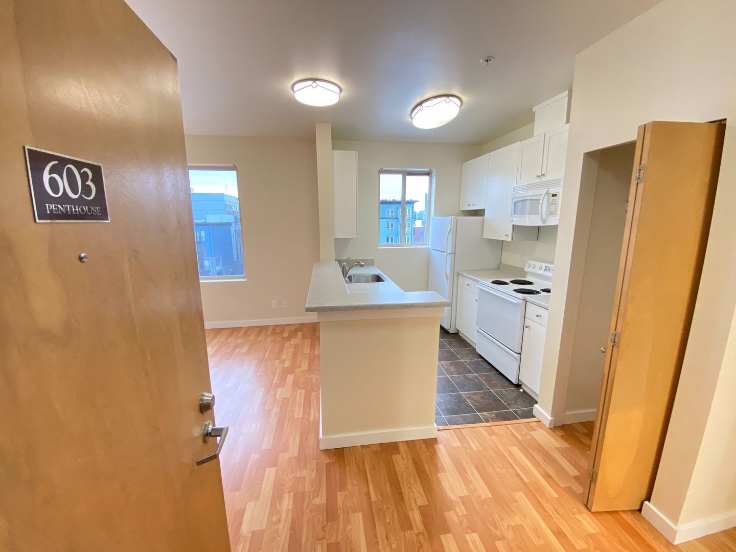 Seattle Apartment: 212 Harvard Ave E.