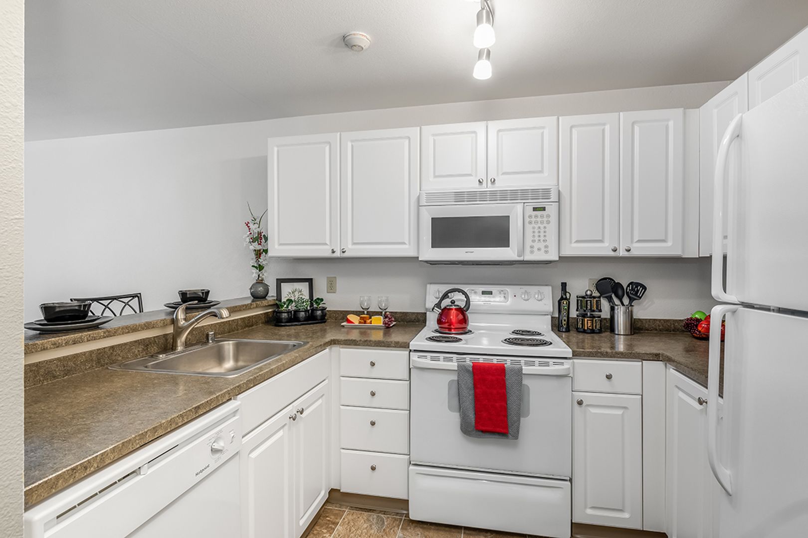 Kenmore Apartment: 17512 83rd Place NE