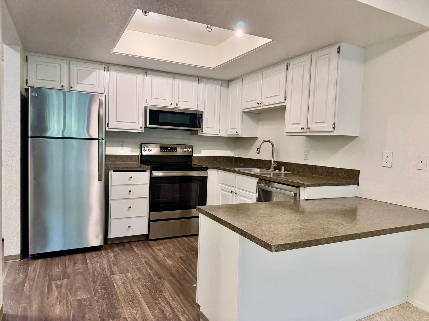 Shoreline Apartment: 1550 NE 177th St