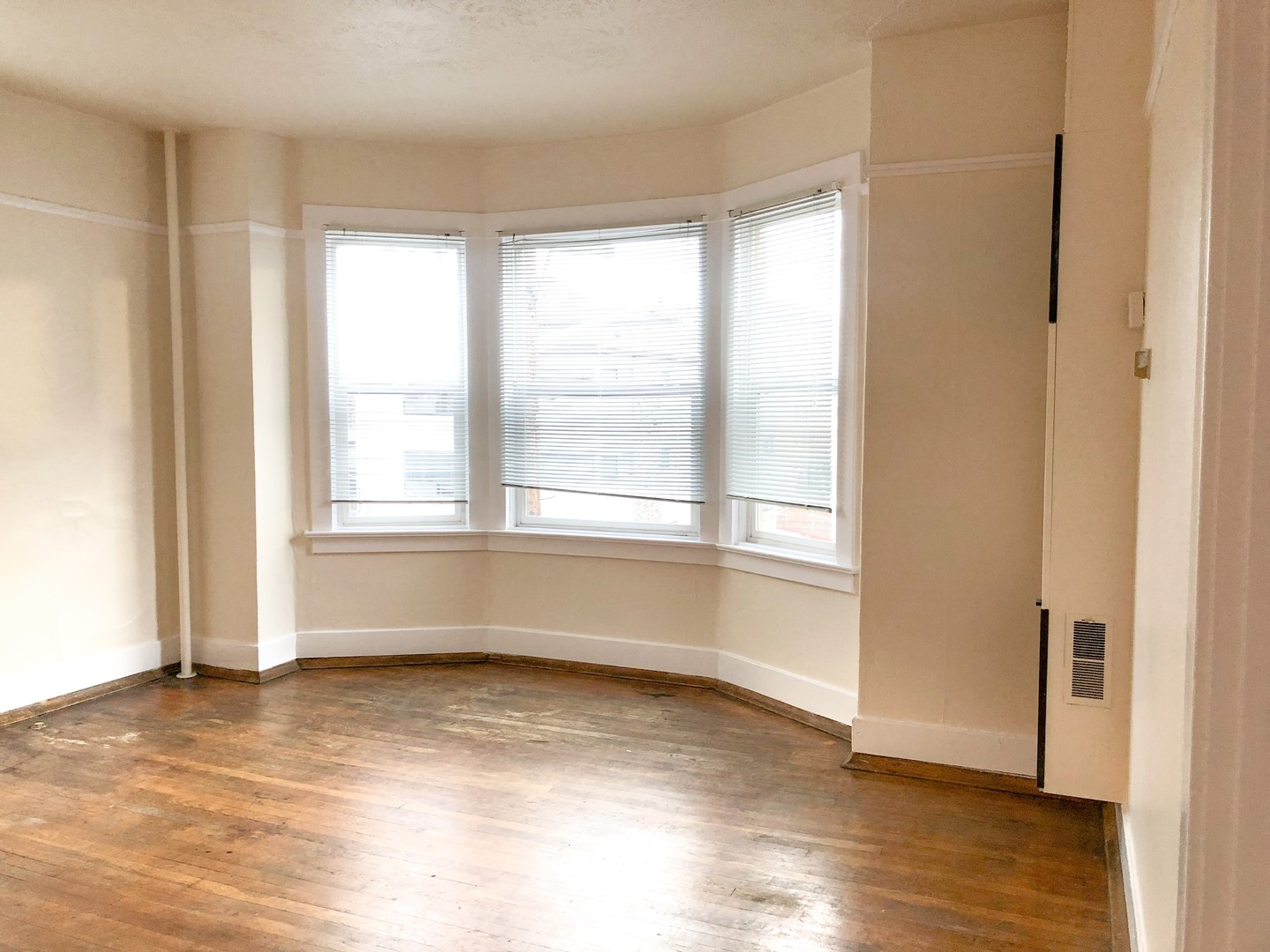 Seattle Apartment: 504 E. Denny Way