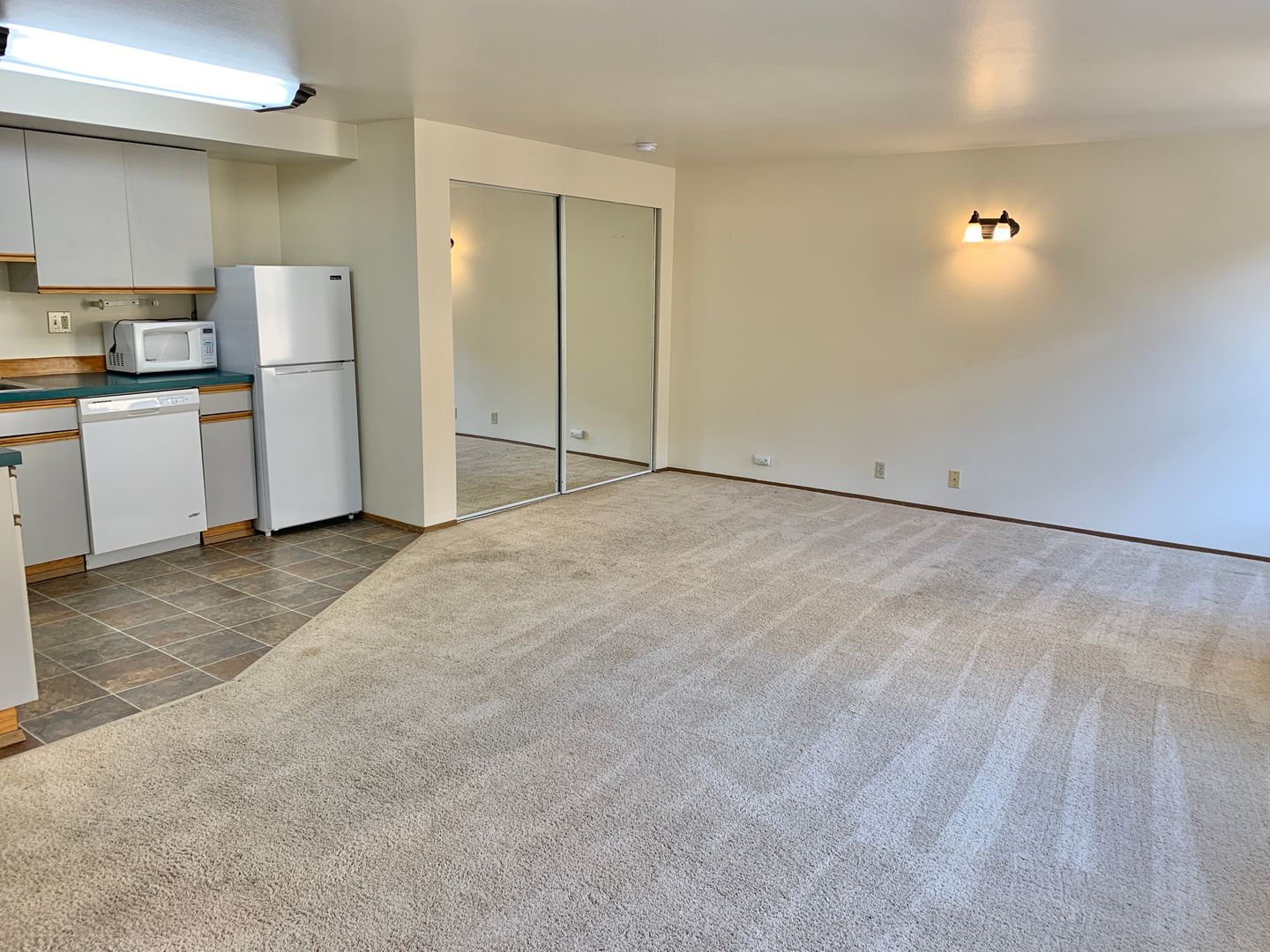 Seattle Apartment: 1215 Seneca St.