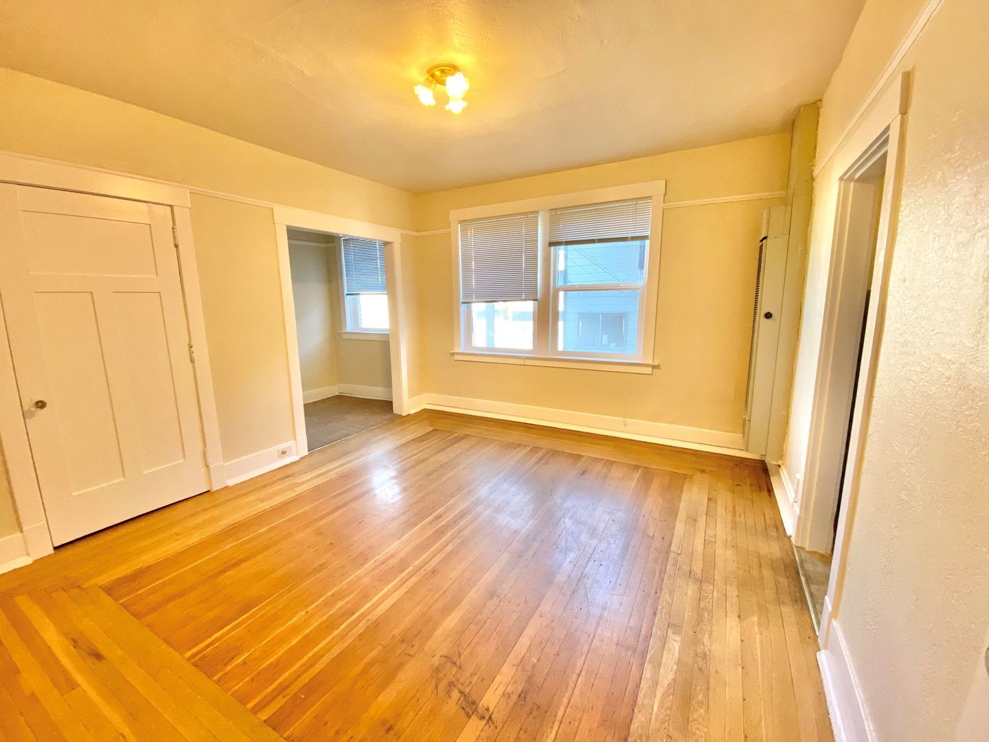 Seattle Apartment: 504 E. Denny Way