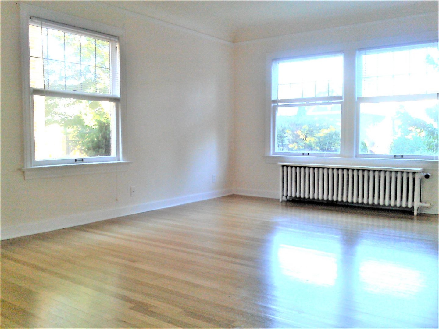 Seattle Apartment: 409 10th Ave. E.