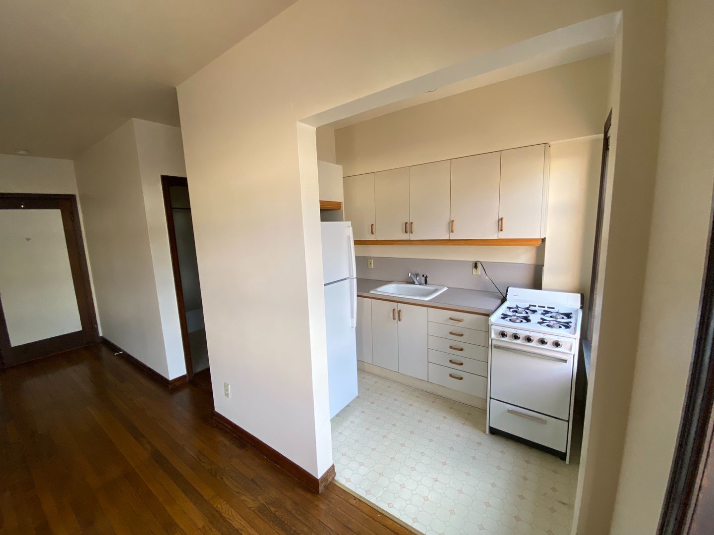 Seattle Apartment: 2410 East Lynn St.