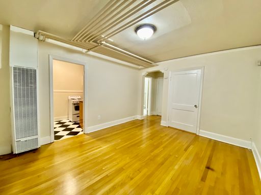 Embassy #005 * – photo 1