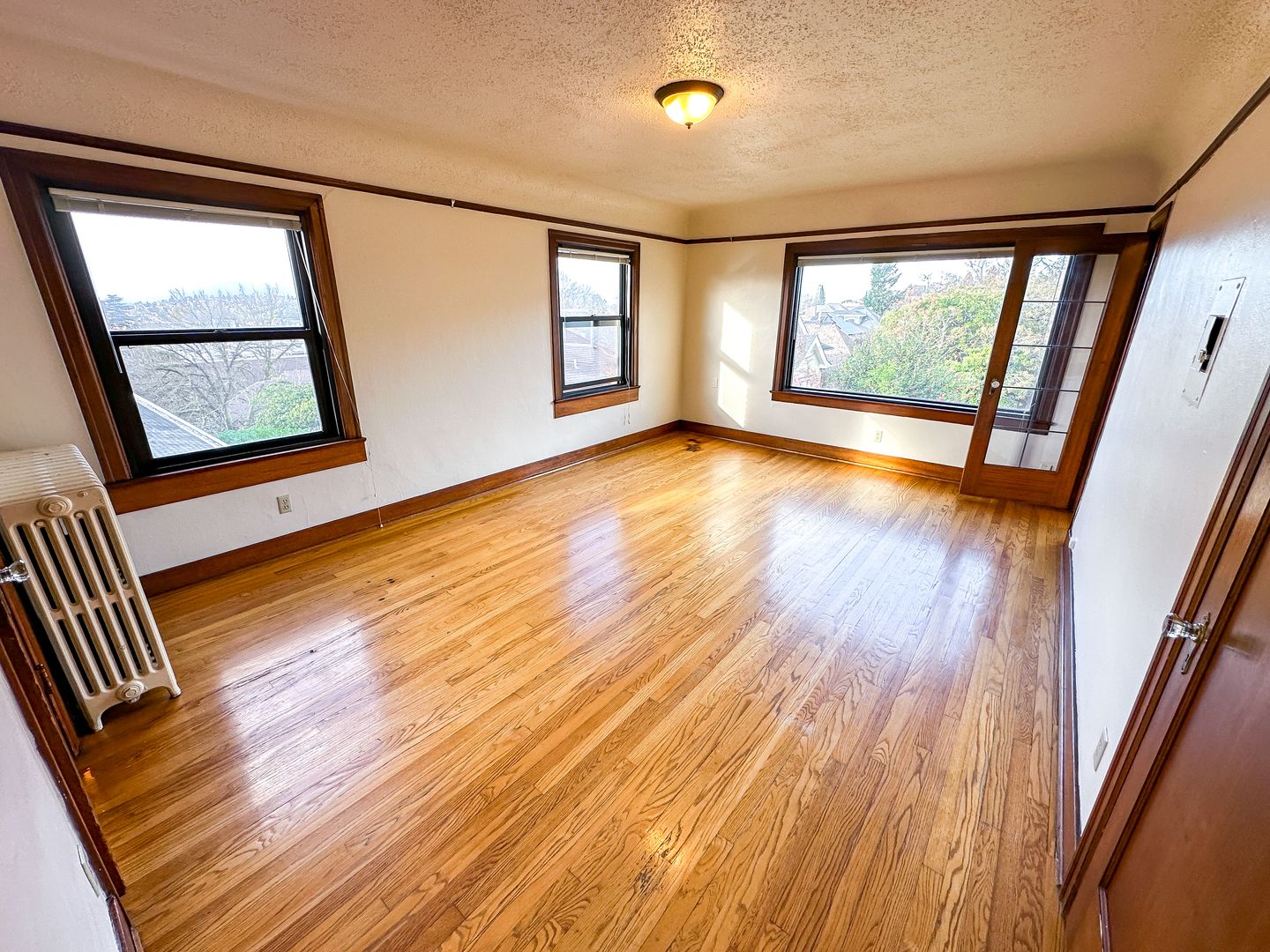 Seattle Apartment: 603 12th Ave E.