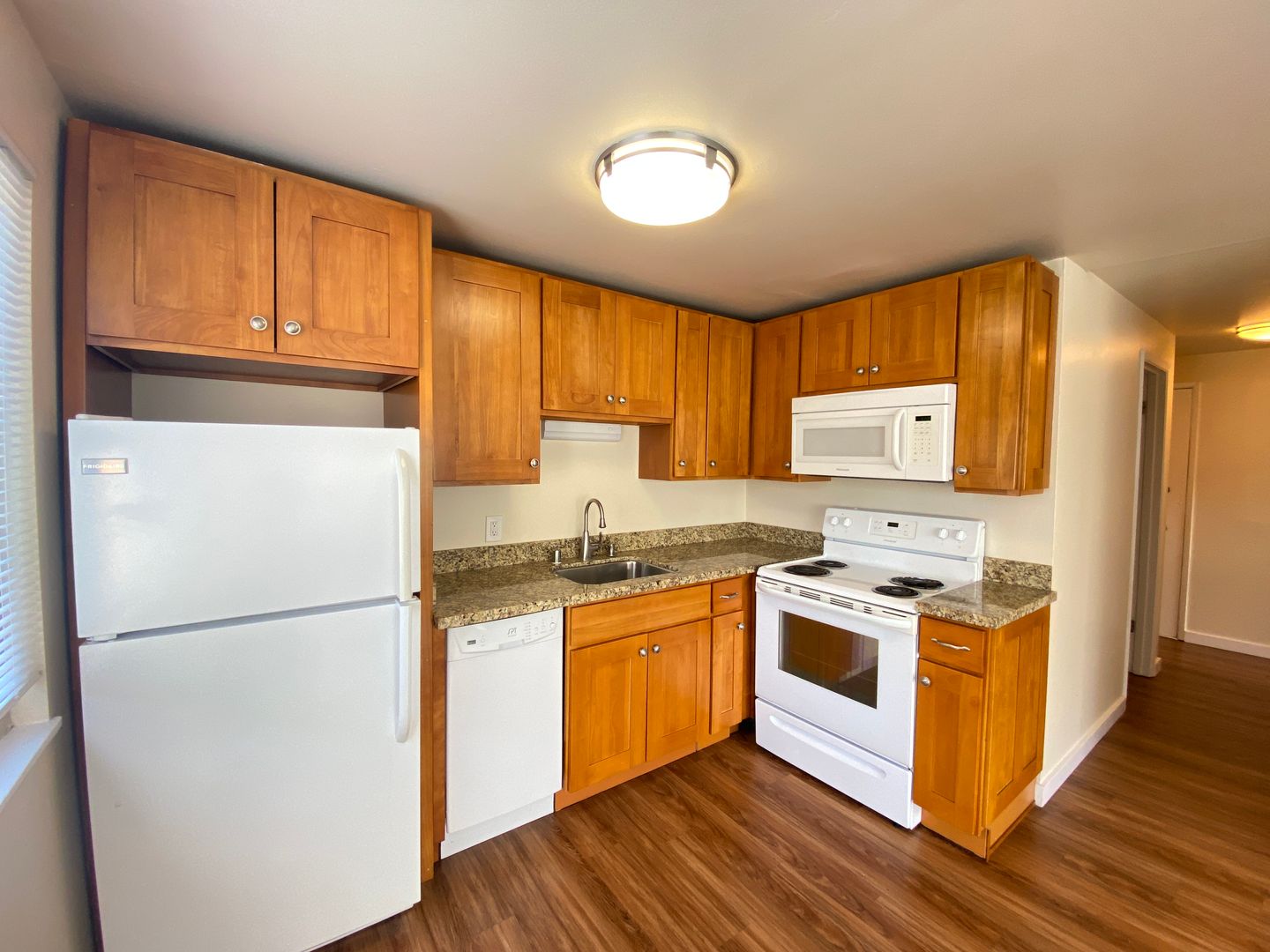 Seattle Apartment: 1700 Summit Avenue