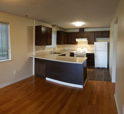 3023 14th Ave W Apt 101 – photo 1