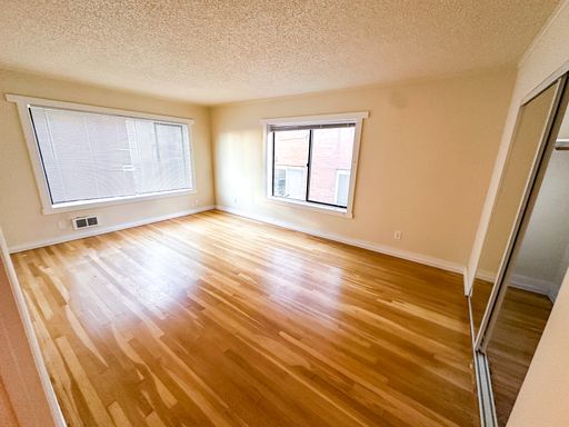 5241 Apartments, #07 – photo 1