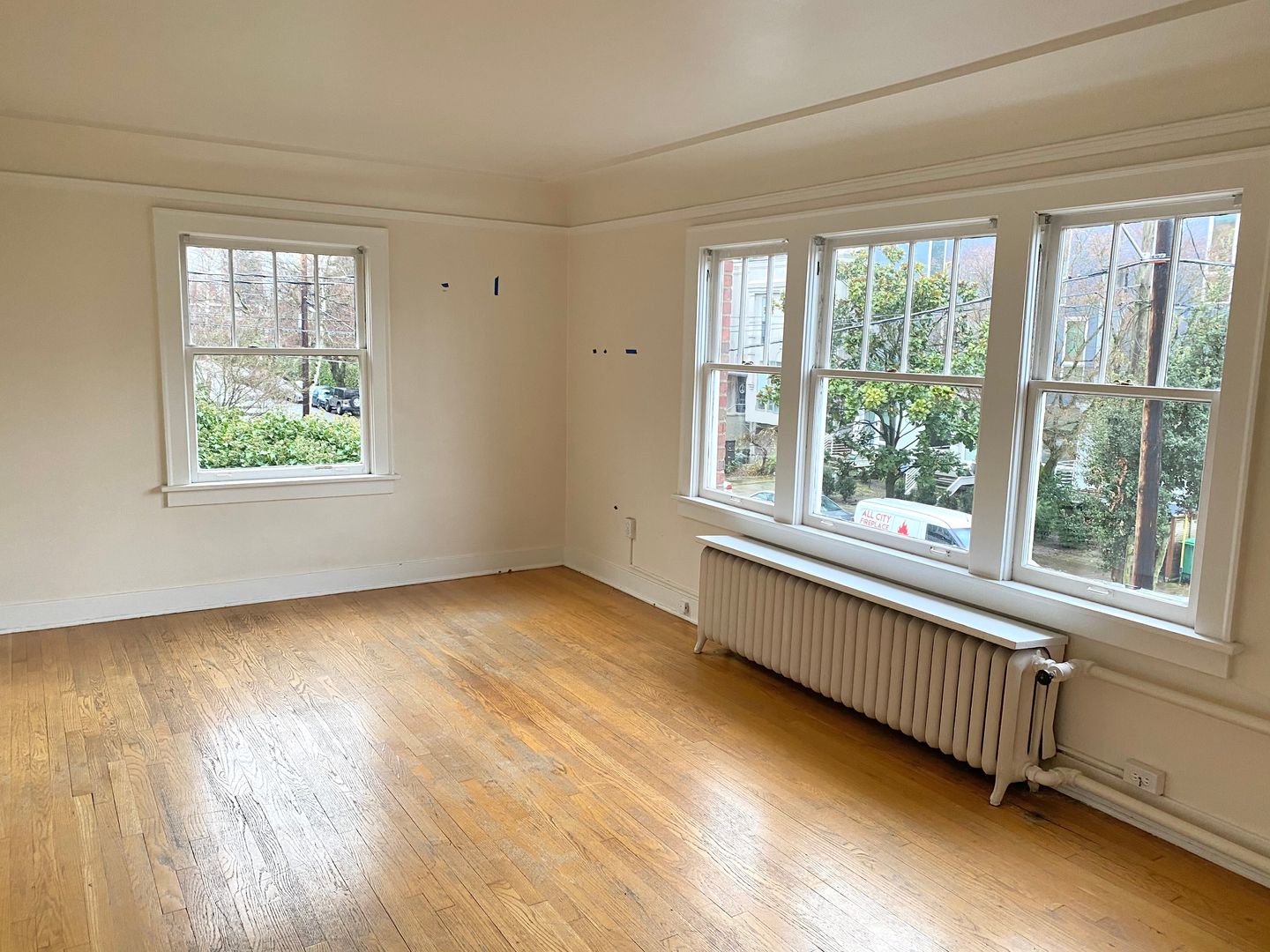 Seattle Apartment: 752 Boylston Ave. E.