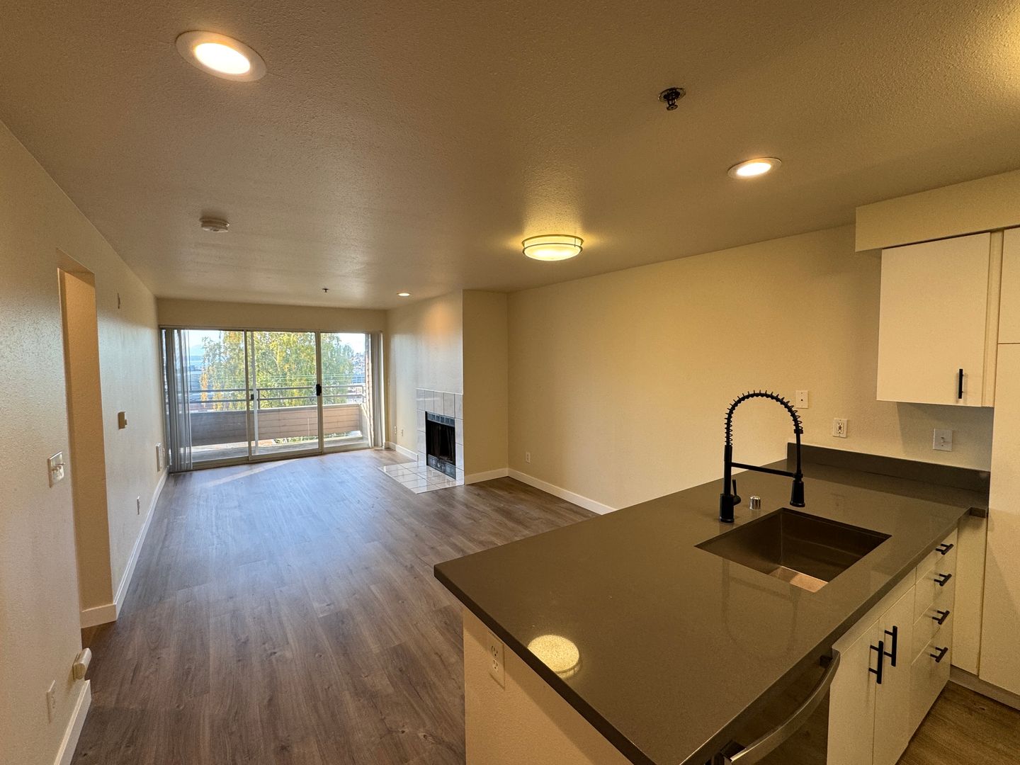 Seattle Apartment: 607 E. Harrison St.