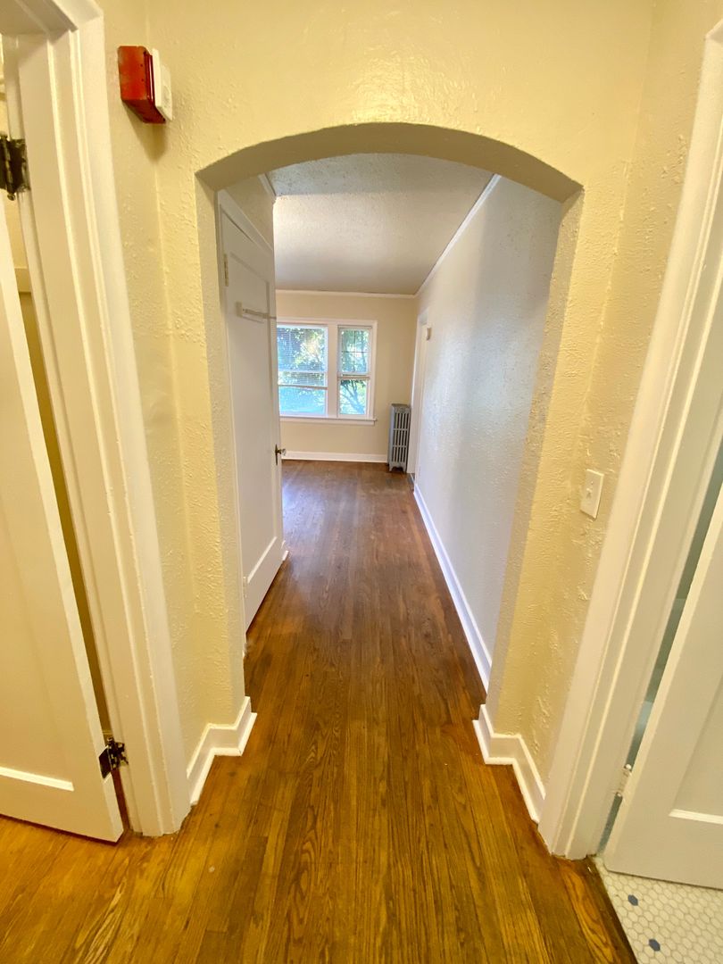 Seattle Apartment: 1719 E Spring St.
