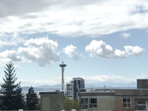 Mercer Vista UNIT 502 / Available Now! – photo 1