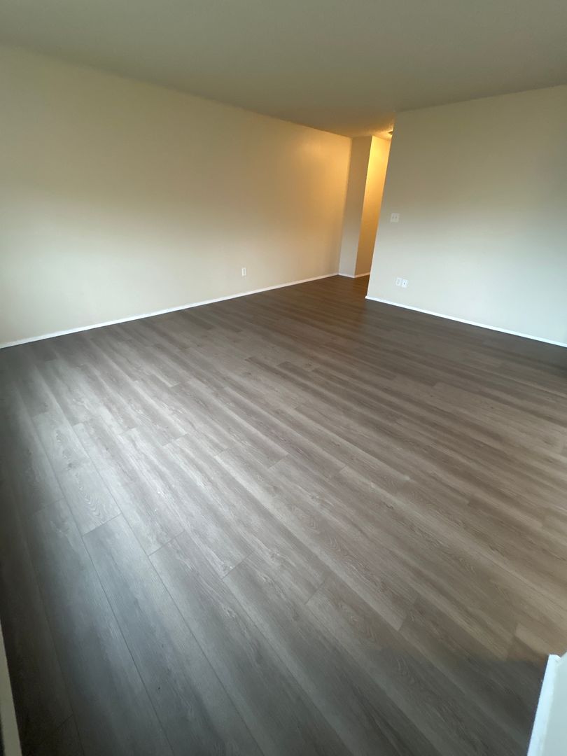 Seattle Apartment: 3626 Fremont Lane N.