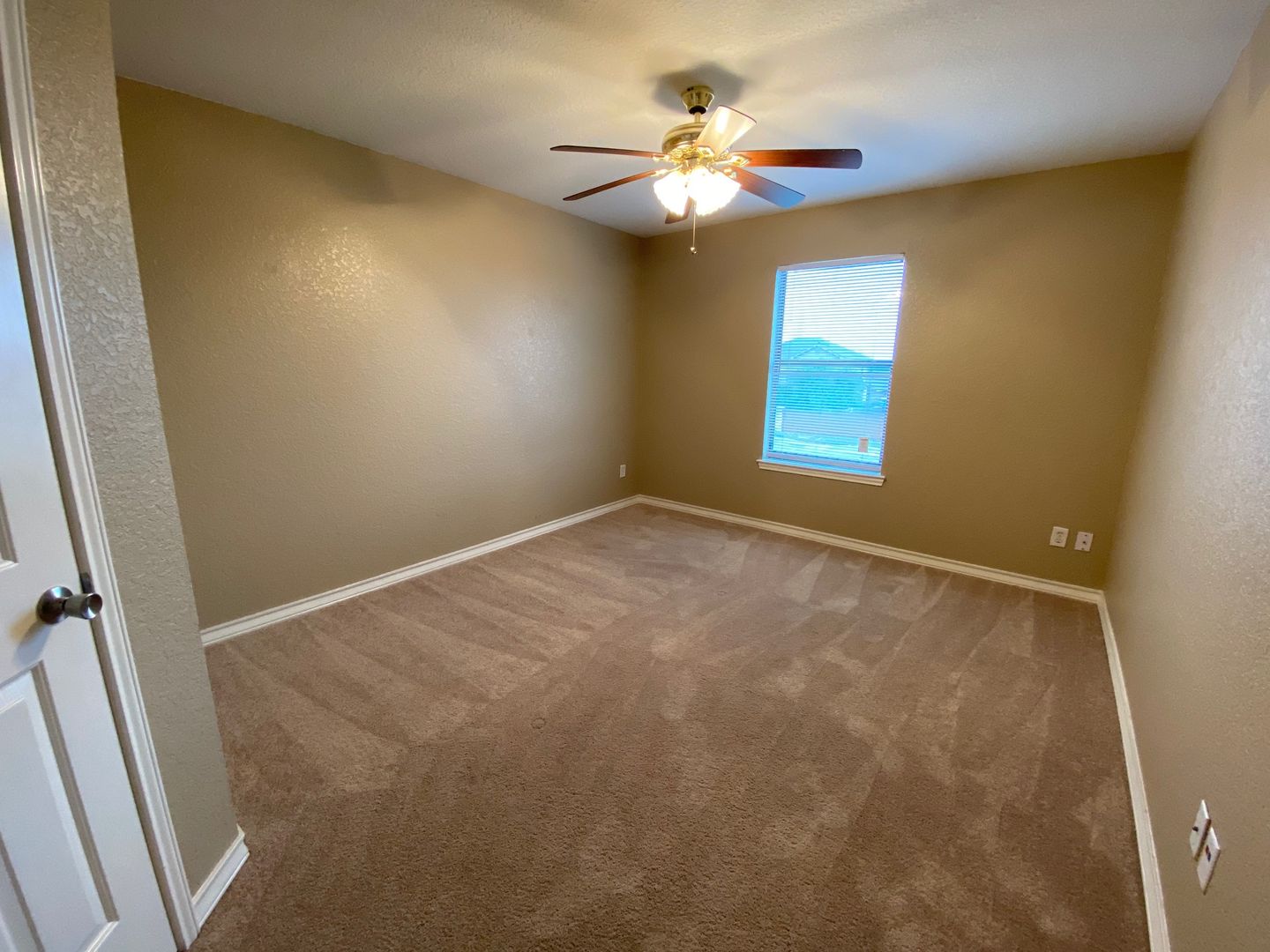 San Antonio House: 11447 Creek Eagle
