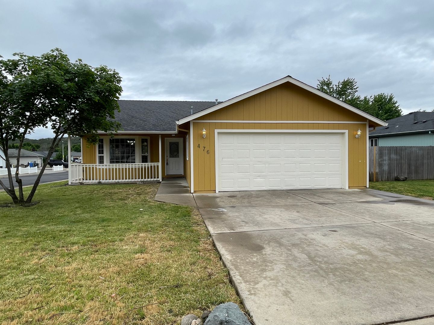 Eagle Point House: 476 Teakwood Dr