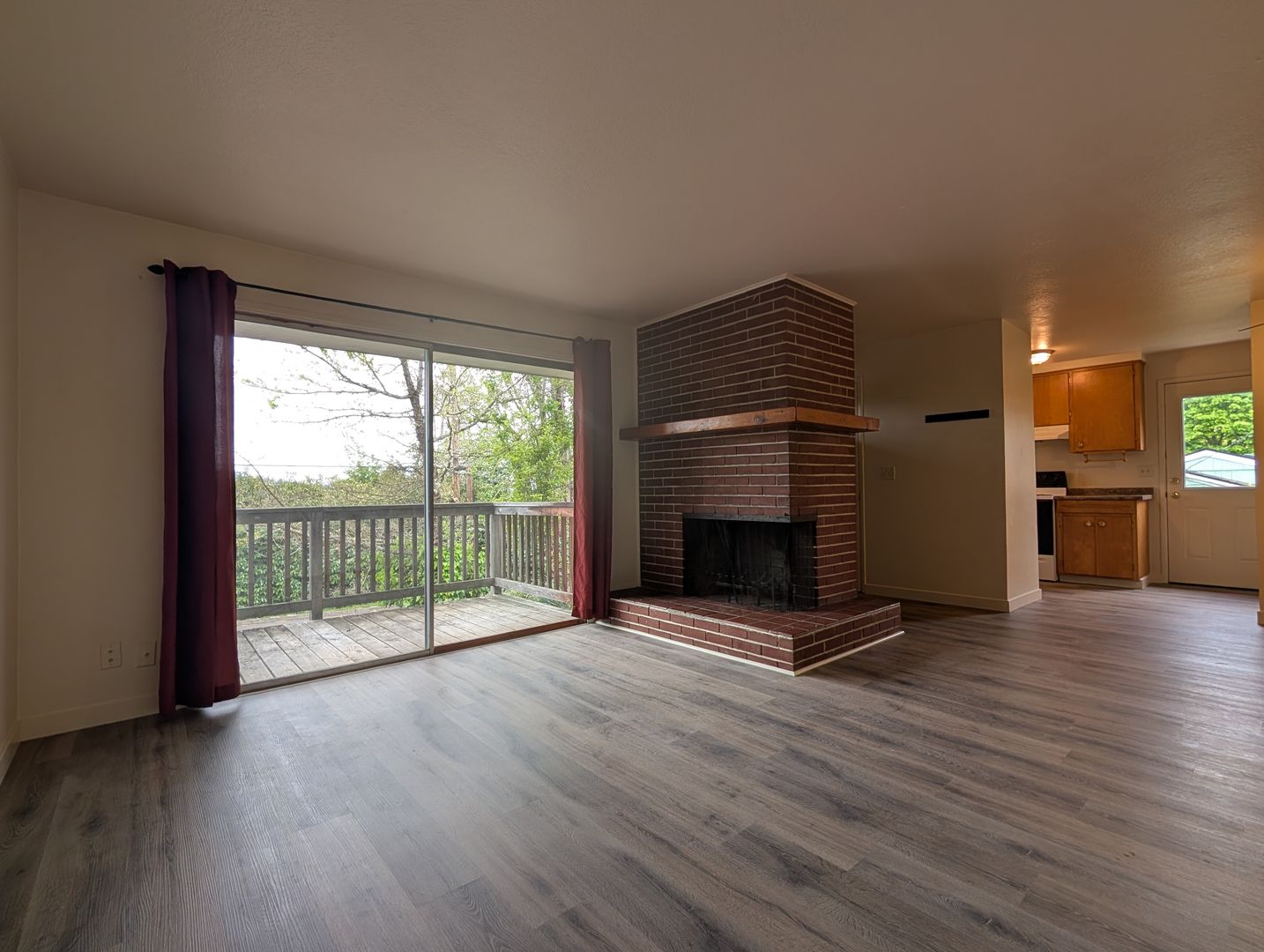 Eugene House: 2541 Jefferson St