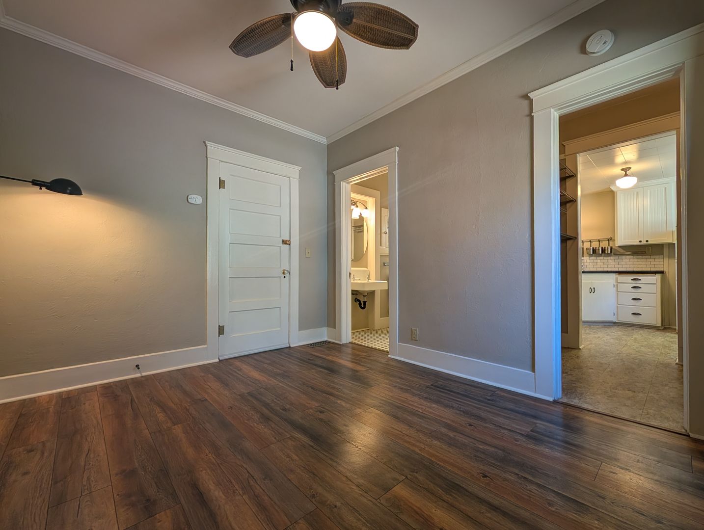 Eugene Apartment: 590 Tyler