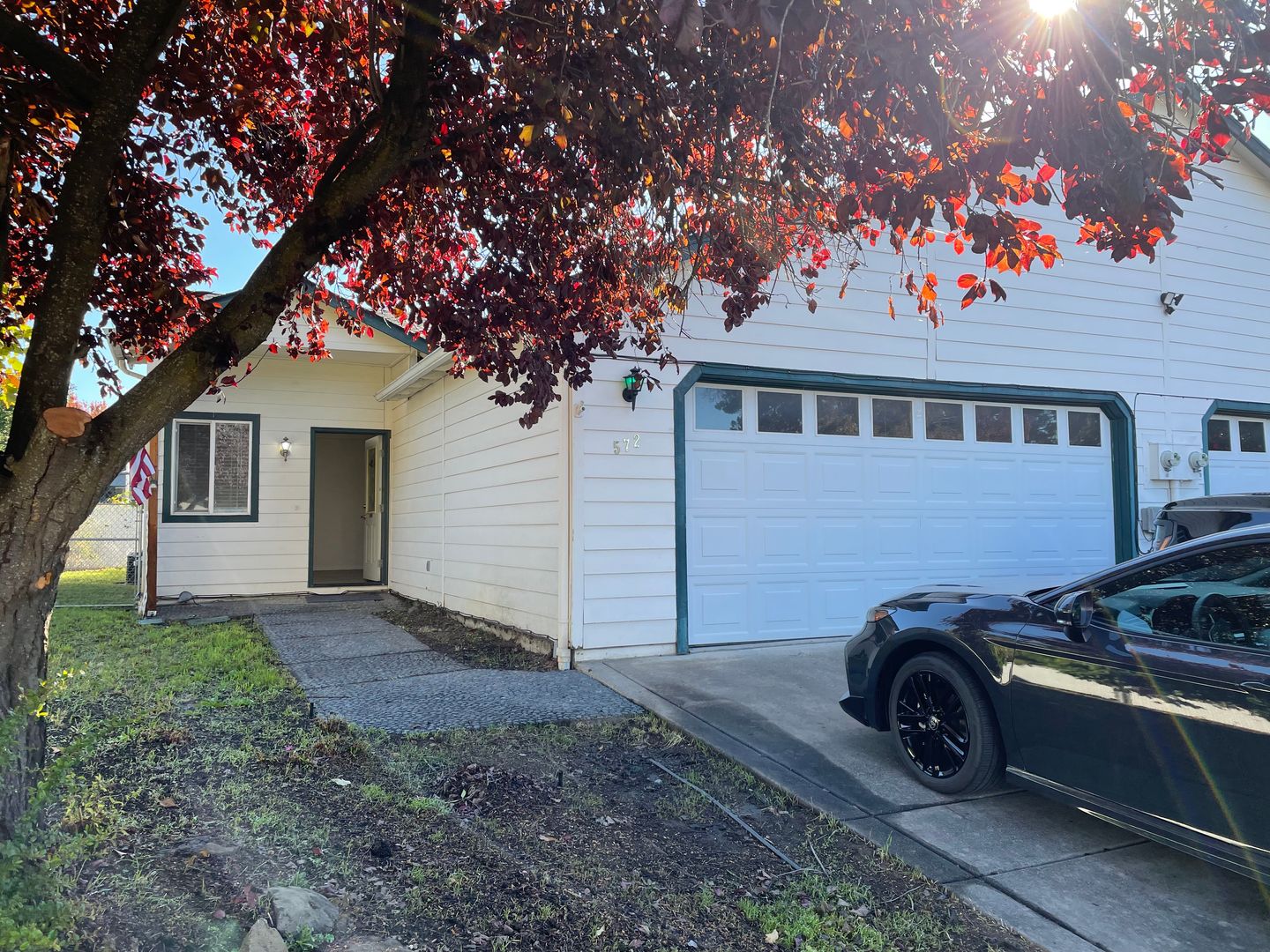 Central Point House: 572 Mountain View Drive