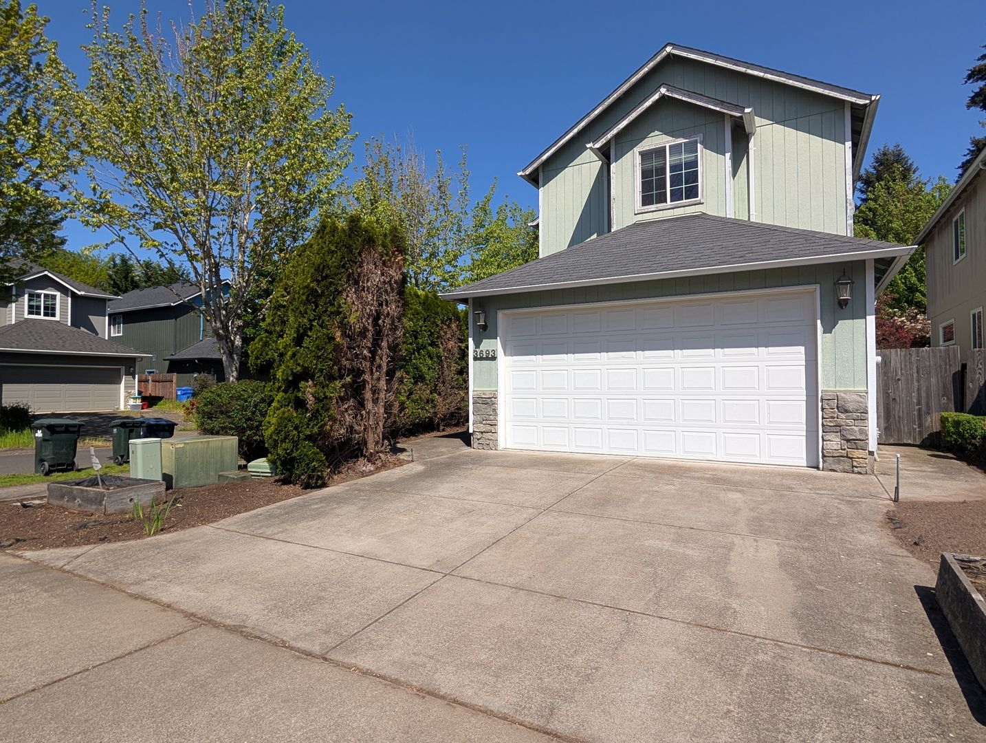 Eugene House: 3693 Kendra St