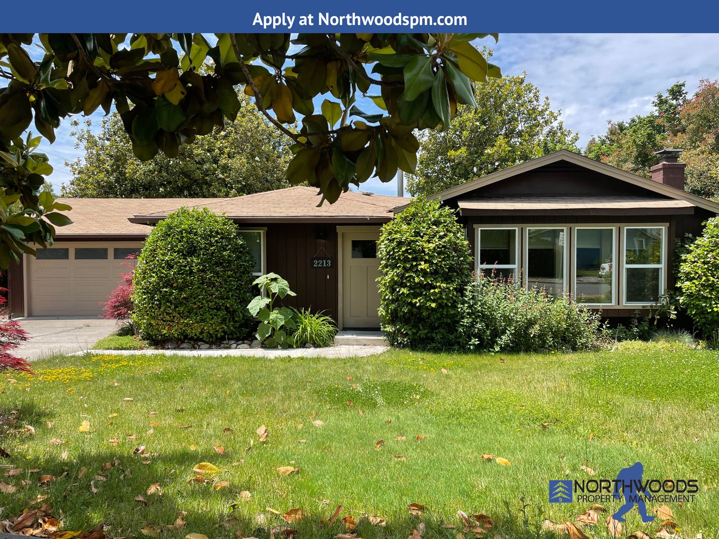 Medford House: 2213 Greenbrook Dr