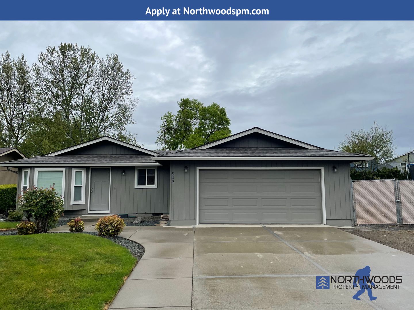 Central Point House: 549 Glenn Way