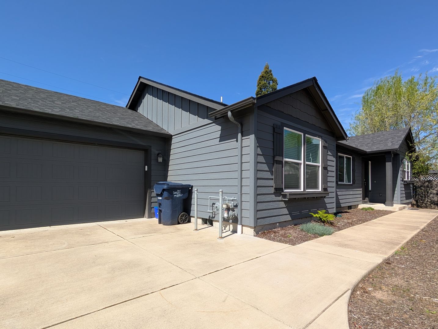 Springfield House: 1540 7th St